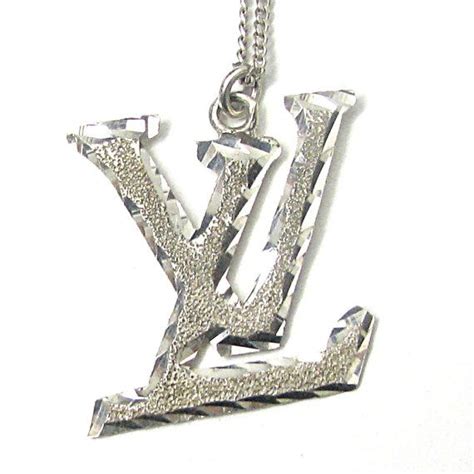 collier louis vuitton homme